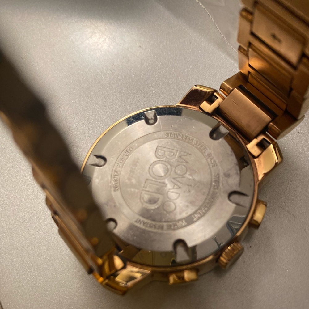 Movado authentic rose gold bold watch - Picture 4 of 8